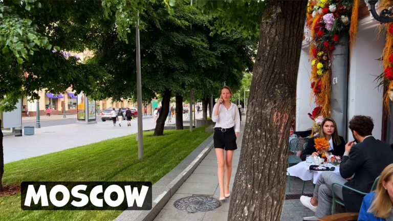 ⁴ᴷ FRIDAY EVENING LIFE IN MOSCOW 🇷🇺 Walking tour in the city center – (HDR Video)