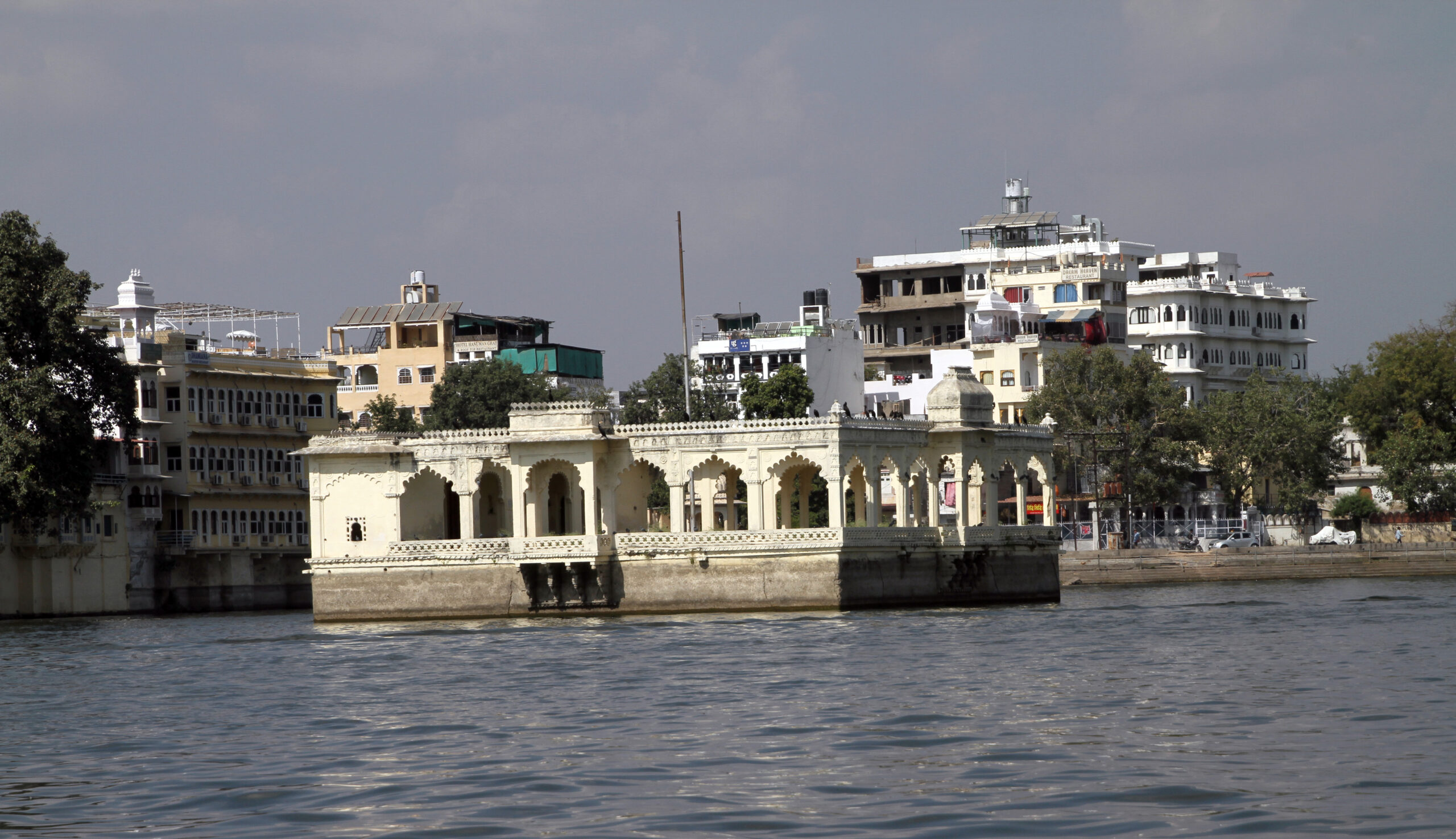 Exploring the Beauty of Udaipur, India: A City of Historical Splendor