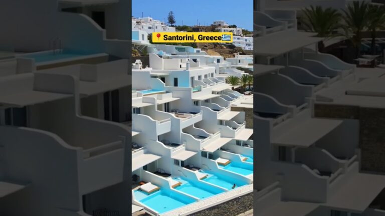 Santorini, Greece🇬🇷  #greece #travel #vacations 📸@karpathakis.experience/IG
