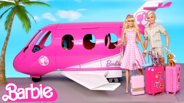 Barbie & Ken Dolls Family Airplane Travel Routine