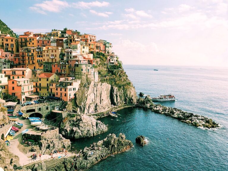 Exploring the Enchanting Beauty of Italy: A Guide For World Travelers