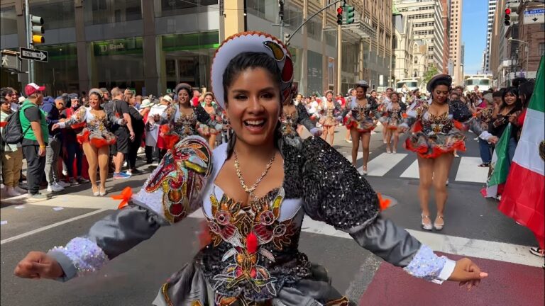 NYC LIVE Mexican Independence Day Parade 2023 🇲🇽 Desfile del Día Mexicano en Nueva York