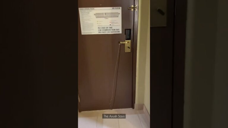 Thief trying to break hotel room lock😱 Be aware of this #shorts #viral