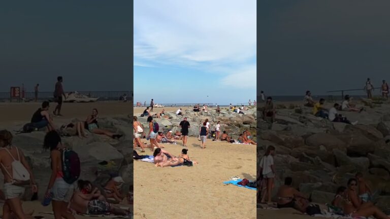 Sandy Beach 🏝️ Catalonia 🇪🇸👙🌞 #shorts