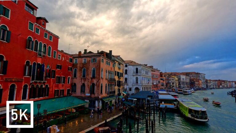 Venice in Italy – Rainy Early Morning 5K HDR Walking Tour Before the Tourists Wakes Up