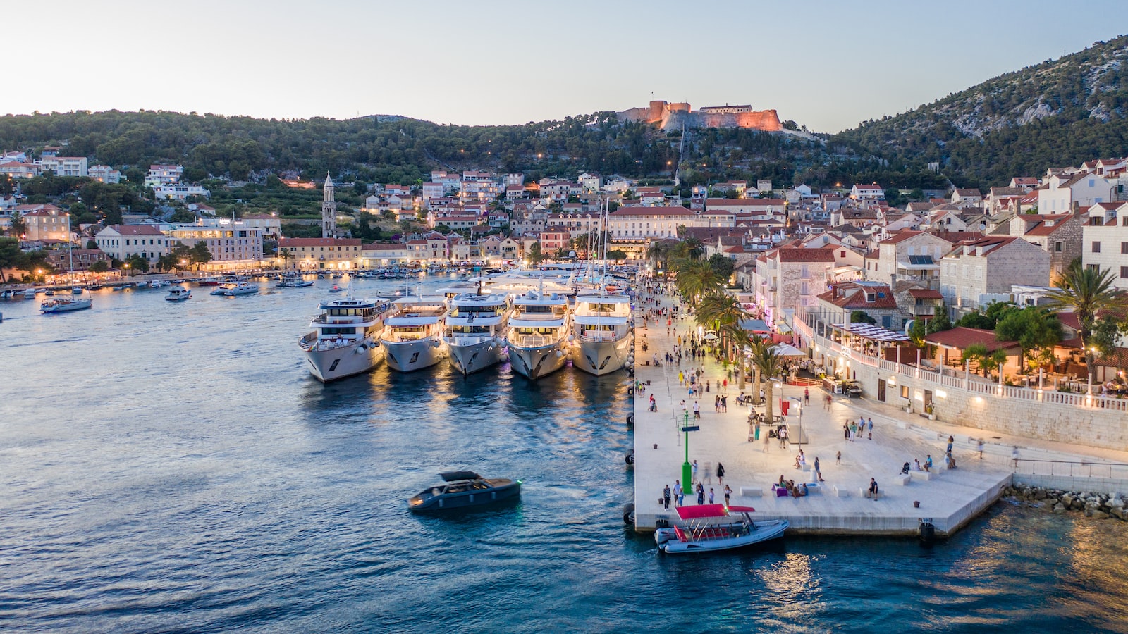 Exploring the Beauty of Croatia: A Guide to Enjoying this Mediterranean Country