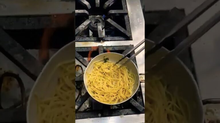 Aglio Olio pasta. italian classical pasta.#italianfood #food #travel #hotel #chef #viral