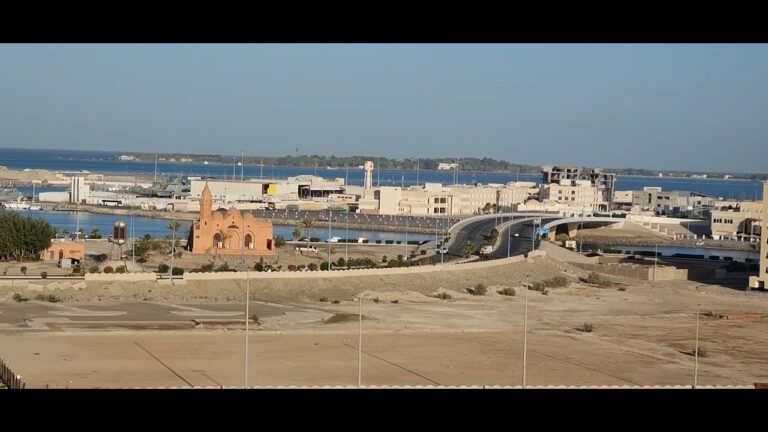 jeddah bay along madinah palace hotel#travel#nature