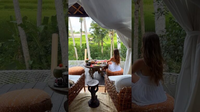 Breakfast goals in Bali 🌿 Would you stay here? #bali #hotel #travel